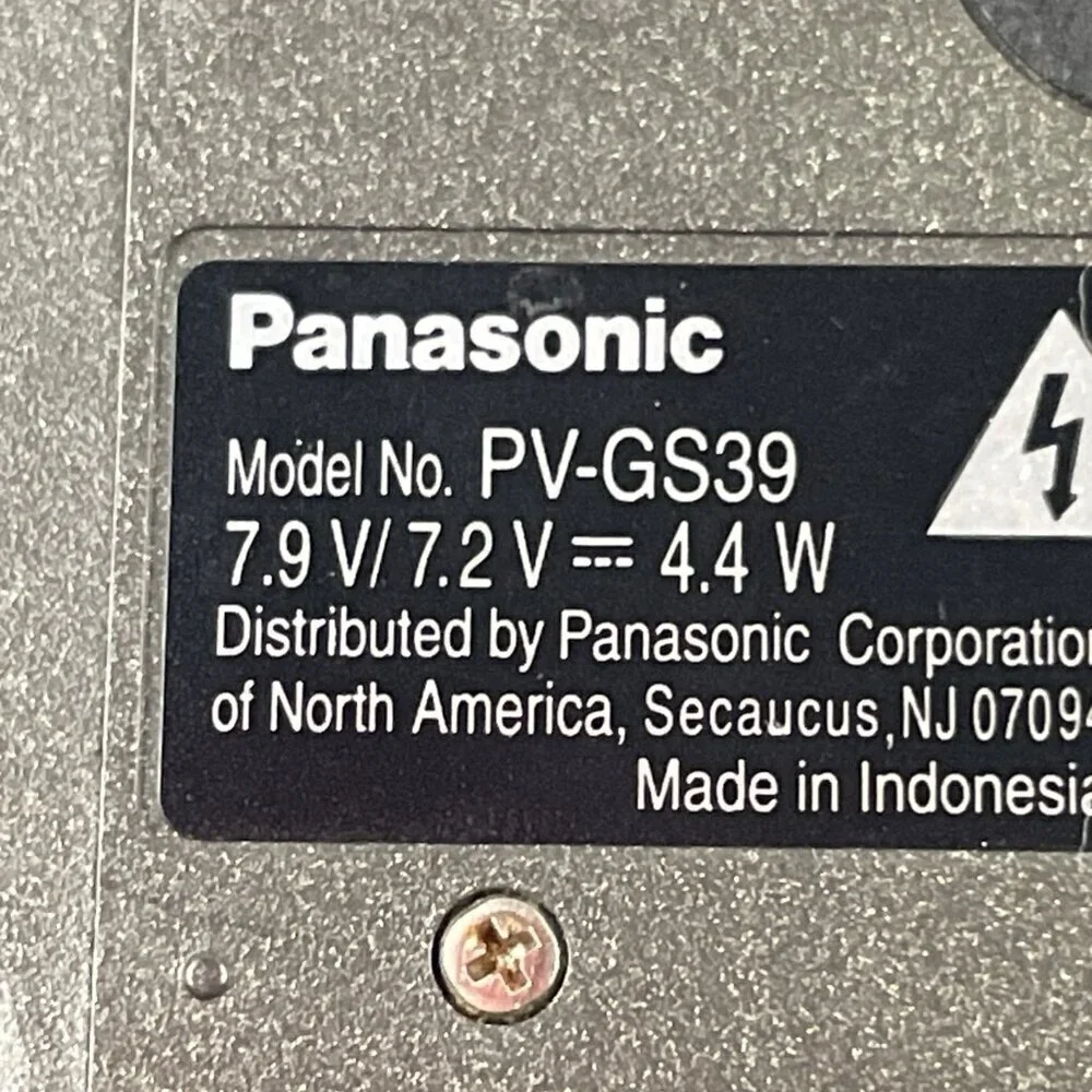 Panasonic PV-GS39 Mini DV Camcorder Only For Parts Not Working